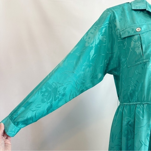 Vintage 80s Leslie Fay Teal Floral Embossed Jacquard Satin Pleated Shirt Dress - Picture 8 of 15
